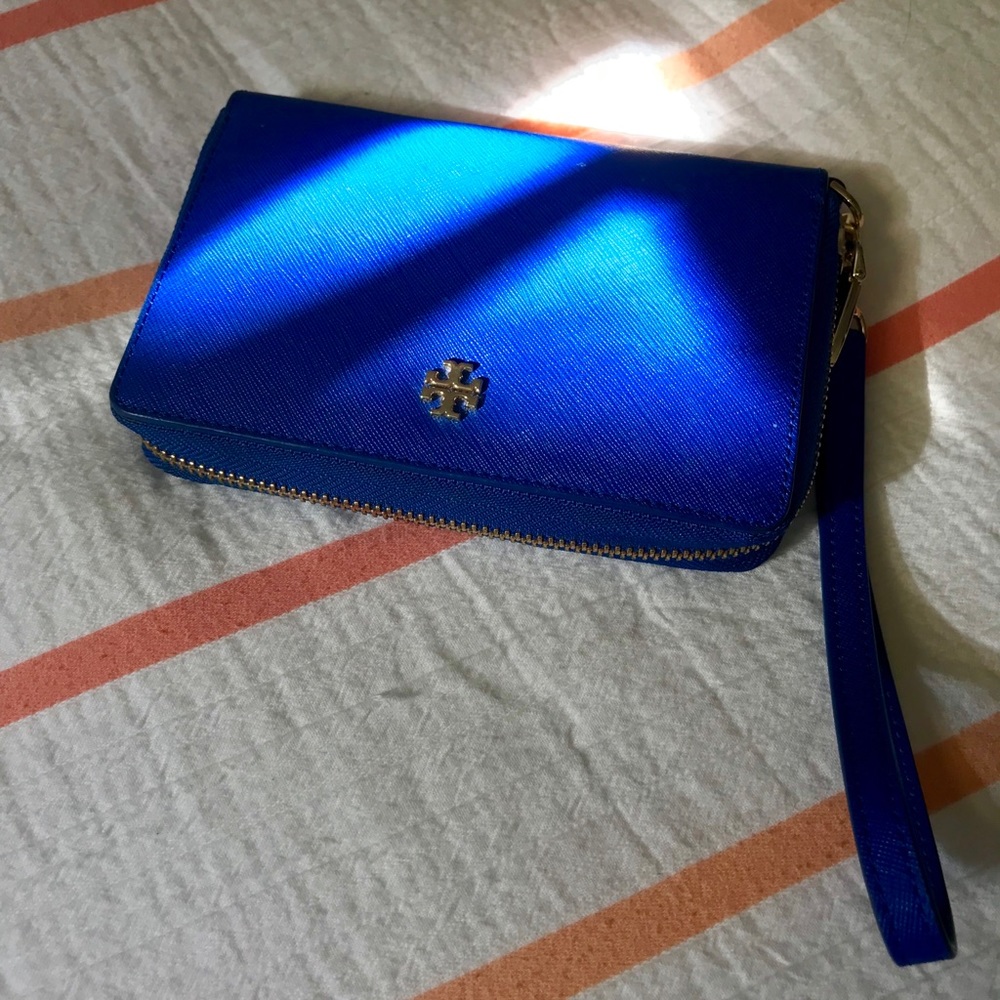 TORY BURCH EXCELLENT CONDITION Robinson Wristlet